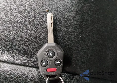 2011 Subaru Outback 3.6R Limited z USA, uszkodzony, nr VIN 4S4BRDKC7B2372340